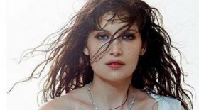 Laetitia casta plus sensuelle que jamais