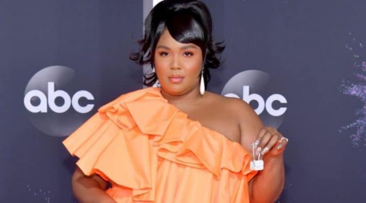 objet buzz tapis rouge