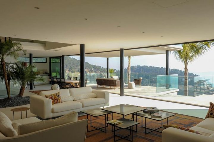 Villa - Frédérique Pyra-Legon 5