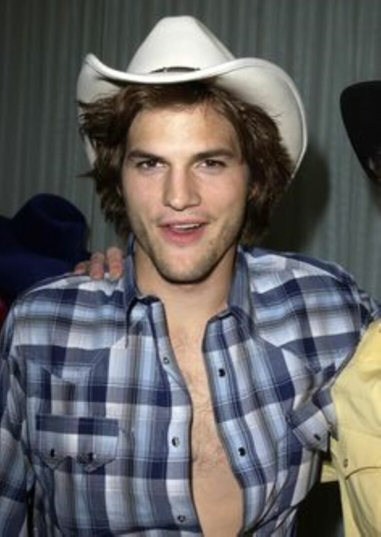 Ashton Kutcher 3