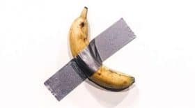 Une banane scotchée au mur vendue à 120 000$ et mangé !