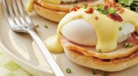 brunch-du-jour-de-lan-la-recette-originale-des-oeufs-benedicte
