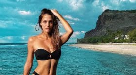 iris mittenaere sexy bikini detail intrigue