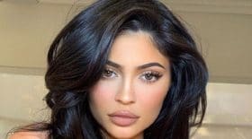 kylie-jenner-elle-pique-une-crise-apres-kourtney-qui-oublie-de-lui-offrir-un-sex-toy