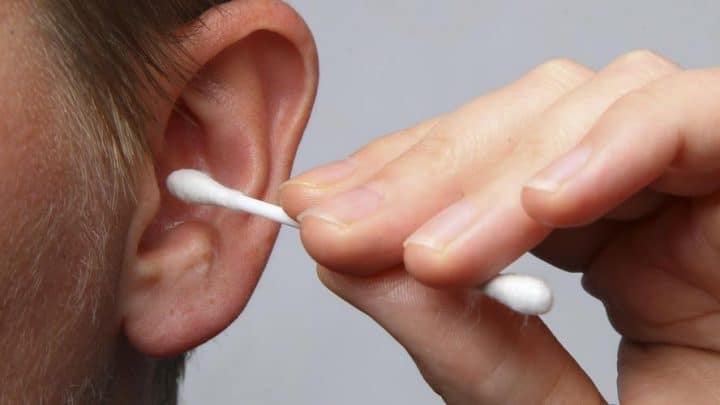 Nettoyer vos oreilles sans coton-tige