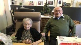 Âgés de 100 et 101 ans, ils forment un couple magnifique qui s'aiment comme au premier jour