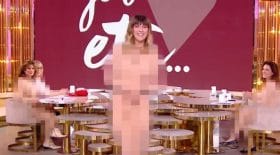 daphne-burki-totalement-nue-pour-la-premiere-emission-de-2020-de-je-taime-etc