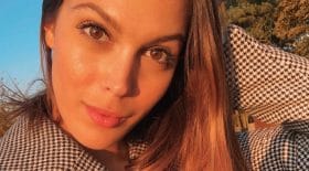 iris mittenaere sexy mailllot de bain