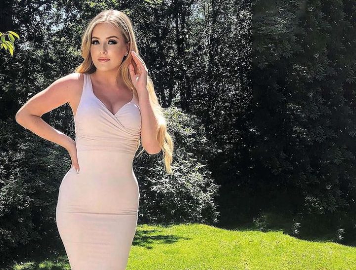 jeune fille amputée chaussures neuves