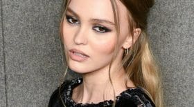 Lily-Rose Depp donne un cours de Français
