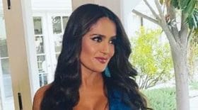 salma-hayek-son-decollete-vertigineux-enflamme-la-toile