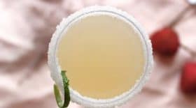 cocktail-de-champagne-litchis-gingembre-sensations-garanties