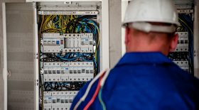 Électricien profite du confinement