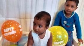 bébés poignardés à mort