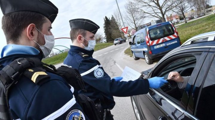 gendarmes escort-girl taxi