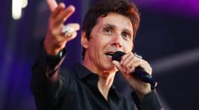 Jean-Luc Lahaye ne respecte pas le confinement