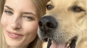 Aleksandra Prykowska défigurée par son chien