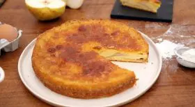 gateau-fondant-aux-poires-une-douceur-sucree-a-deguster-toute-la-journee