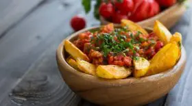 patatas-bravas-le-soleil-de-lespagne-sinvite-a-table