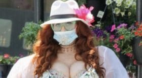 Phoebe Price plus sexy que jamais