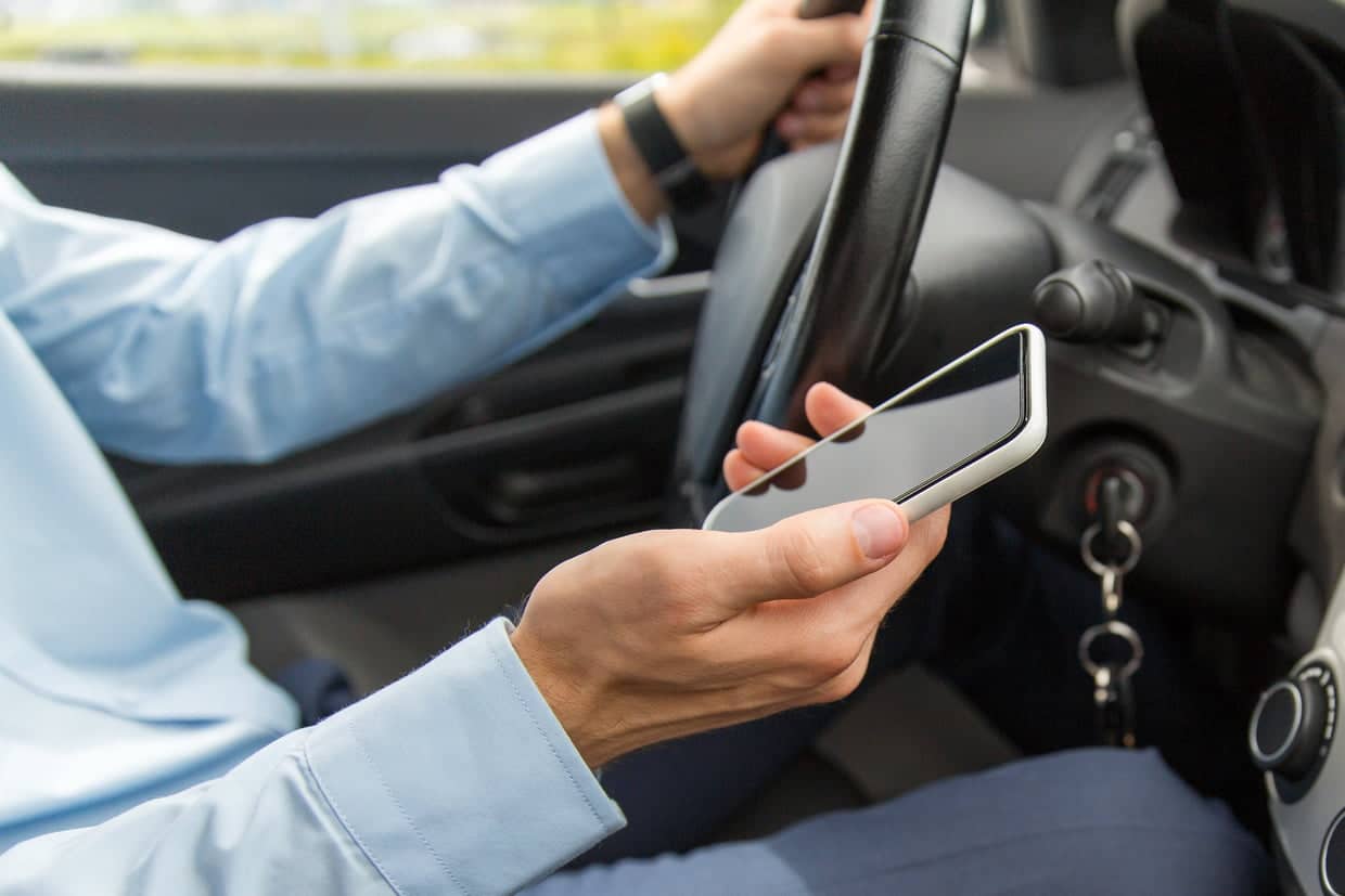 Gare Au T l phone Au Volant Les Sanctions Se Durcissent gare-au-t-l-phone-au-volant-les-sanctions-se-durcissent