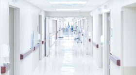 les hôpitaux psychiatriques accusés d'effectuer des abus d'enfermement