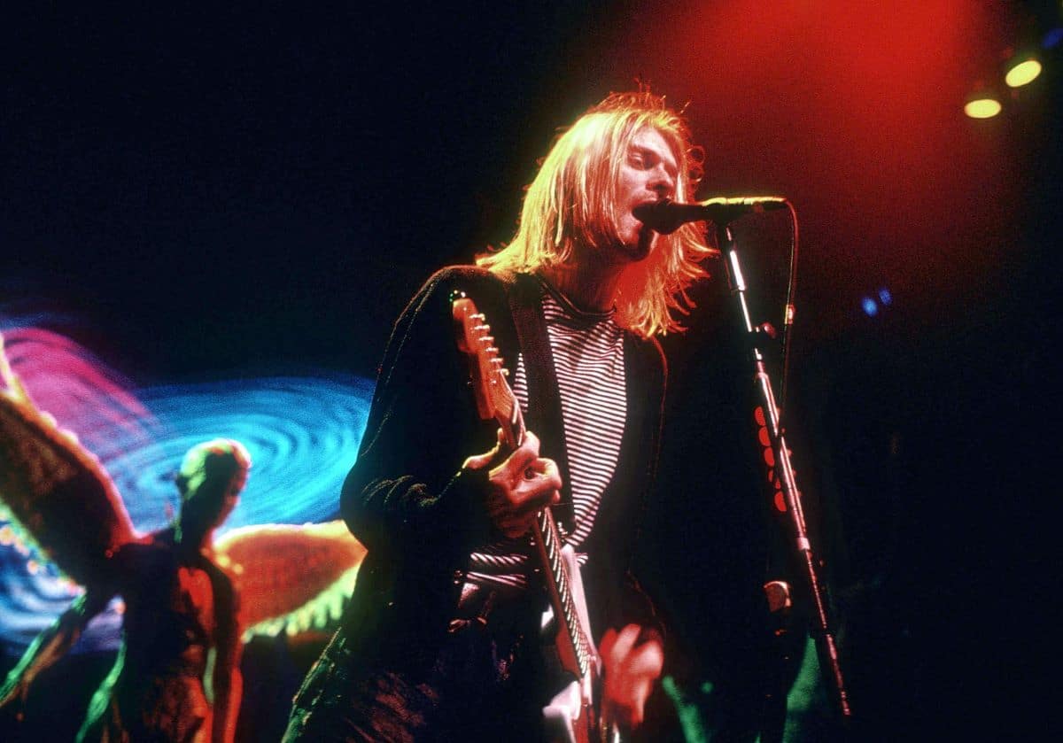 Avec Quel Guitariste Kurt Cobain Etait Il Dans La Photo Originale Avec Quel Guitariste Kurt Cobain était-il Dans La Photo Originale