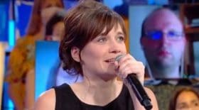 noubliez-pas-paroles-chanson-qui-rend-telespectateurs-furax