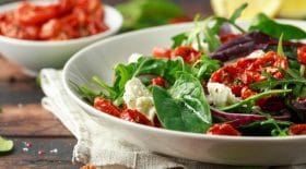salade-italienne-un-delice-ensoleille-qui-se-prepare-en-cinq-minutes