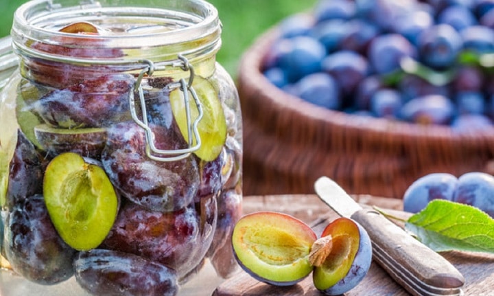 compote-de-prunes-une-recette-estivale-pour-se-faire-plaisir