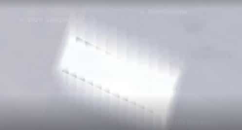 google-maps-un-mysterieux-rectangle-lumineux-saffiche-antarctique