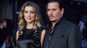 Johnny Depp accuse Amber Heard d'avoir déféqué dans le lit conjugal