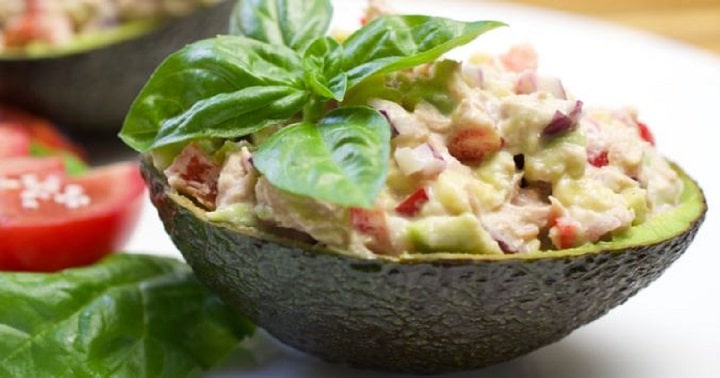 avocats-farcis-aux-rillettes-de-thon-la-recette-ideale-pour-un-apero-facile