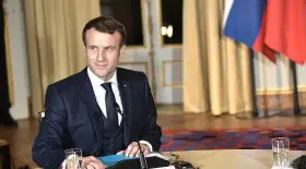 Emmanuel Macron profite de ses vacances !