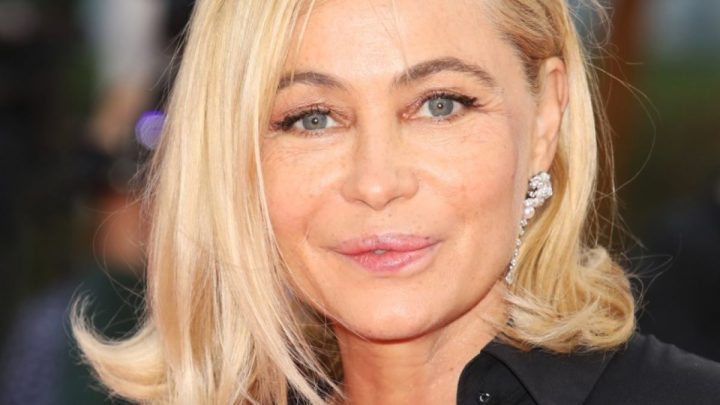 Emmanuelle Béart regrette avoir refait sa bouche