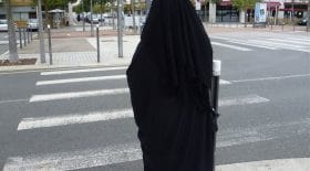 Une femme écope de 2 mois de prison pour avoir refusé d'enlever son niqab