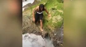 incroyable-ils-sautent-dans-cascade-disparaissent-completement