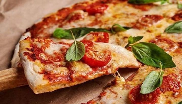 lastuce-incontournable-pour-une-pizza-sans-pate-a-pain