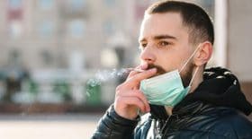 Depuis la mise en vigueur de l’obligation du port du masque est-il possible de fumer dans l'espace public?