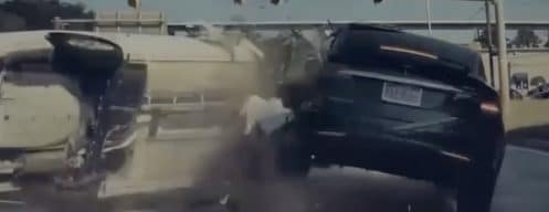 Accident avec une Tesla Model X