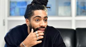 Une jeune femme accuse Fary de lui avoir envoyé des photos de son sexe