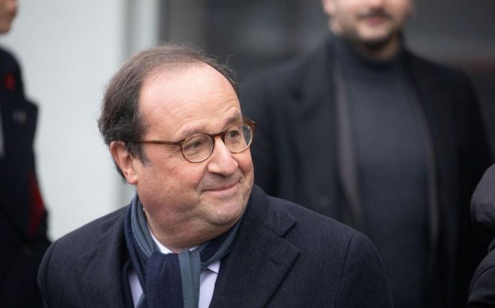 François Hollande se blesse au crâne après une chute