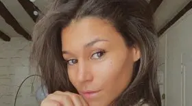 Inès participe à une émission de télé réalité pour les coeurs brisés alors qu'elle est en couple?