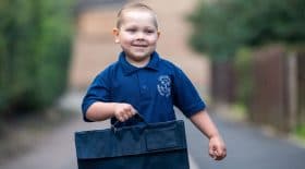 A seulement 4 ans, il a vaincu deux fois le cancer