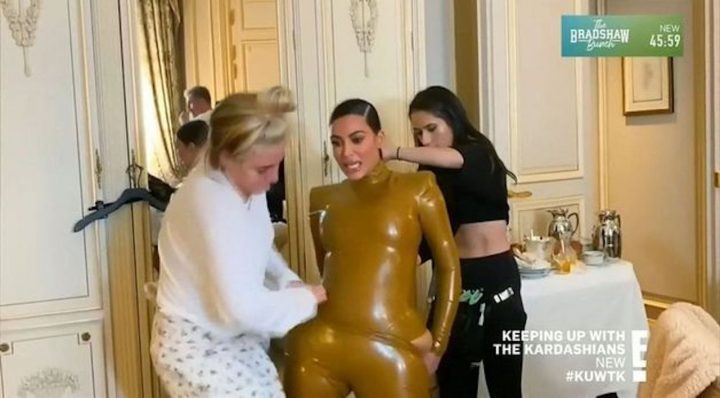 Kim Kardashian tenue latex
