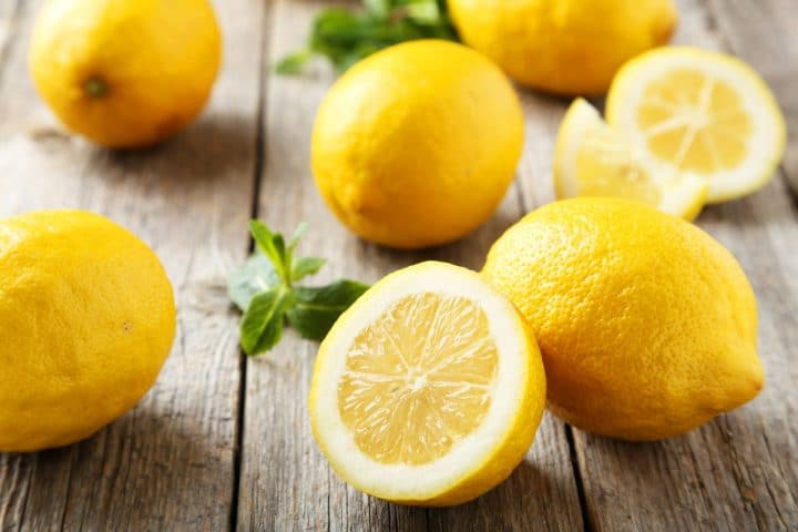 Découvrez 15 astuces pour recycler vos peaux de citrons
