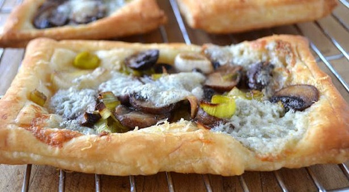 tarte-fine-aux-champignons-et-gorgonzola-la-recette-ideale-pour-les-restes-frigo