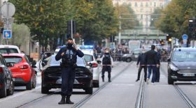 Attaque au couteau de Nice: ce que l'on sait de l'assaillant