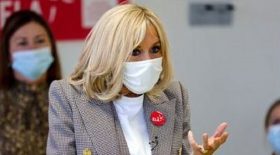 brigitte-macron-son-look-casual-chic-qui-fait-sensation