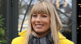 Mélanie Page seins nus